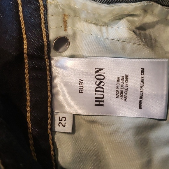 NWT! Hudson "Ruby" Short 25 - Picture 5 of 6
